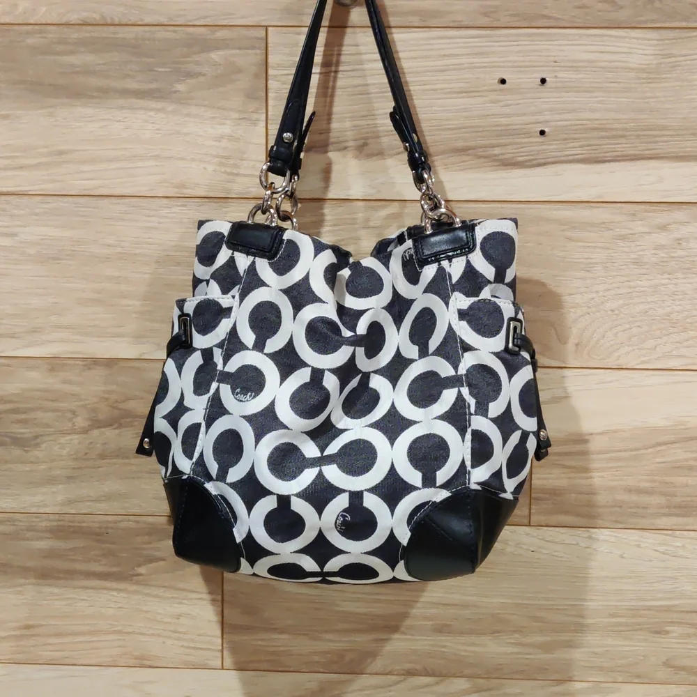 Coach Payton Canvas Purse - Picture 8 of 12